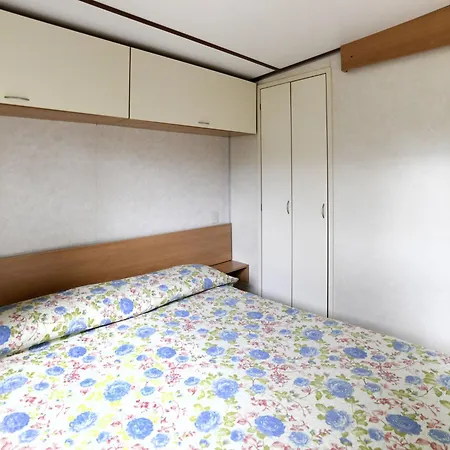 Holiday home Mobilhome E - Aeg403 By Interhome *
