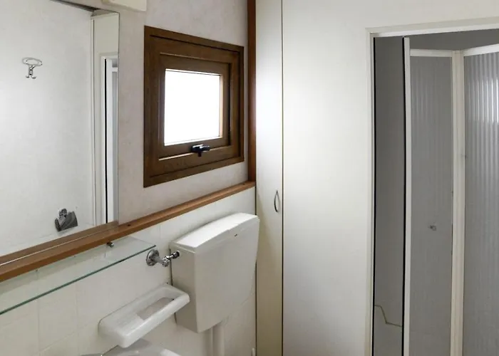 Mobilhome E - Aeg403 By Interhome Feriehus Villanova d'Albenga